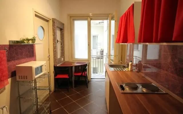 Bauhaus Astoria - photo 2