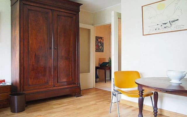 Apartment With one Bedroom in Paris, With Wonderful City View, Enclose - photo 4