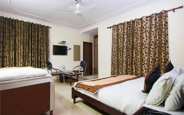 CharanPahari Hotel - photo 3
