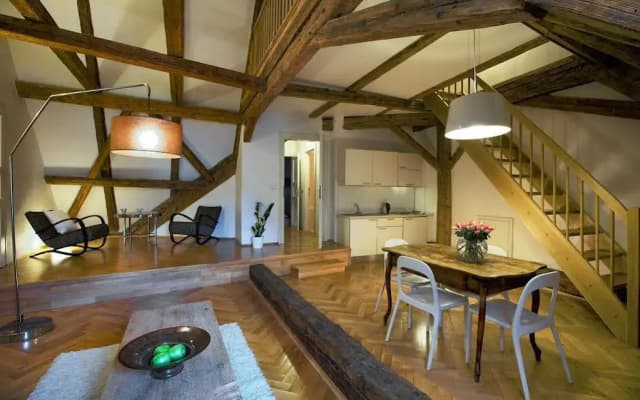 Lesser Town Square - Prague Apartments - photo 3