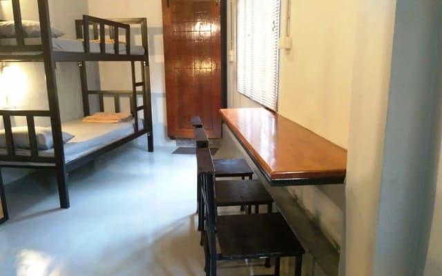 Baan hostel - photo 3