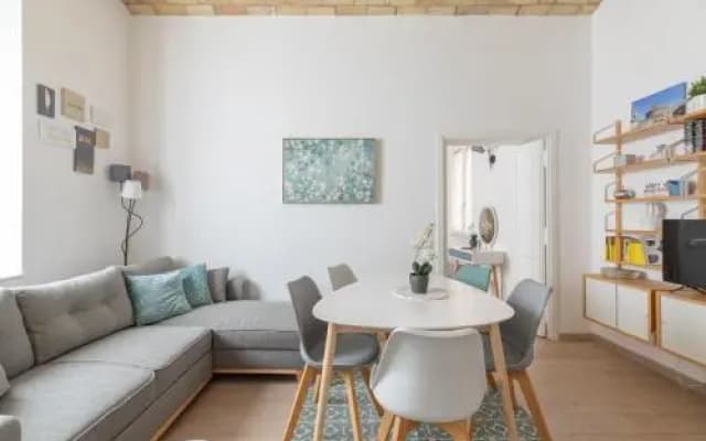 Iflat Saint Peter Bright Apartment - photo 2