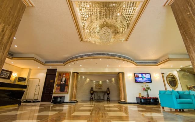 Caesar Hotel - photo 2