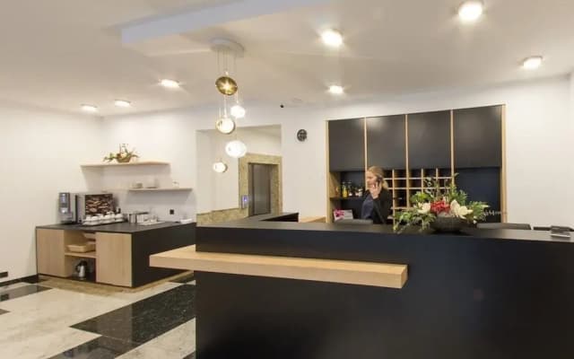 Valcha Apartments - photo 2