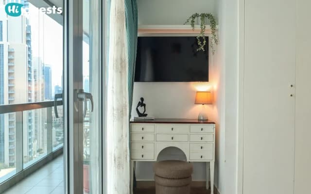 HiGuests - 8 Boulevard Walk - photo 2