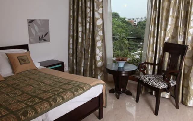 Apartment 18 - photo 3