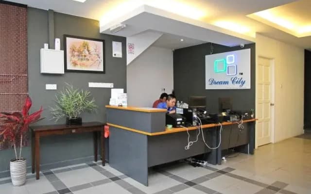 Dream City Hotel - photo 2