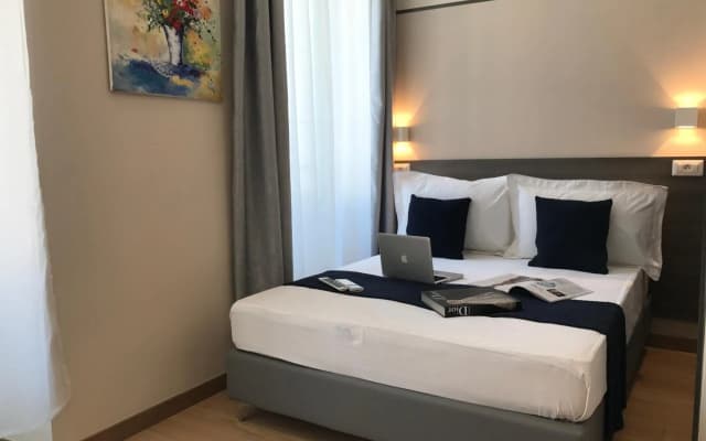 Boutique Hotel Neptune Nice - photo 4