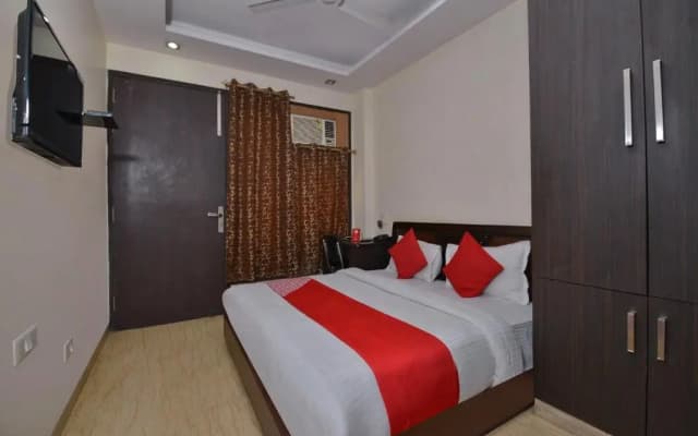 Hotel Lotus B&B By OYO Rooms - photo 3