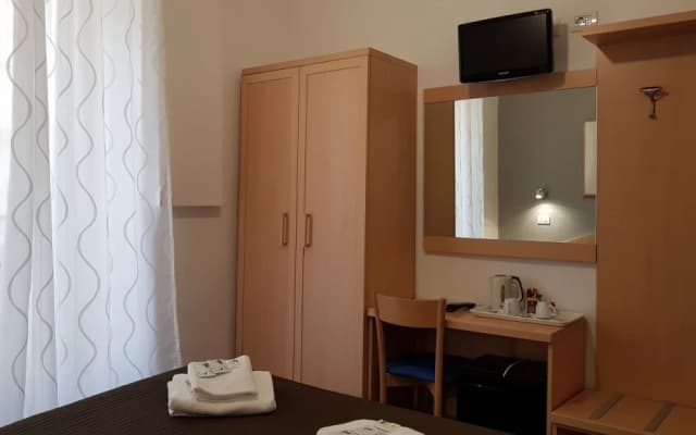 Hotel Campidoglio - photo 4