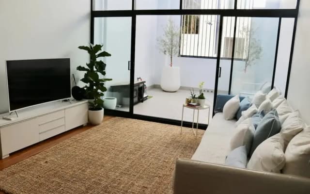 Converted Warehouse With A Local Touch - photo 5