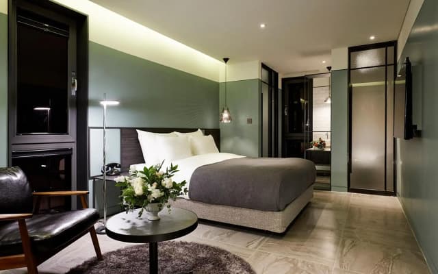 9 Brick Hotel - photo 2