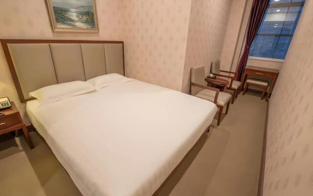 Megaboom City Hotel - photo 5
