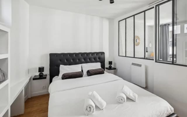 Studio at the Heart of the Marais Rue des Rosiers - photo 4