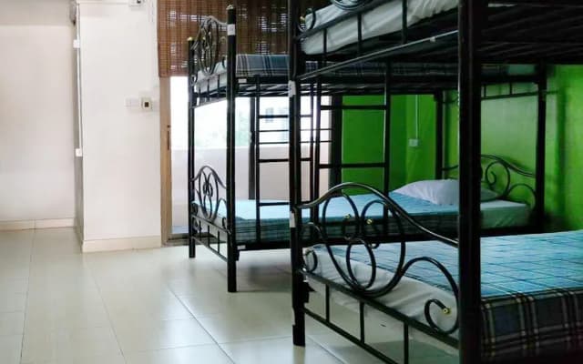 Panda Lodge Home Stay - photo 5