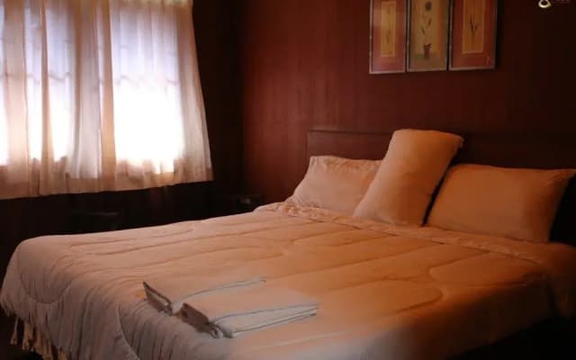 8 Plus Hotel - photo 5