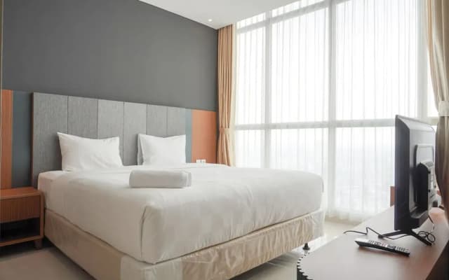 Elegant And Spacious 3Br At Ciputra International Apartment - photo 5