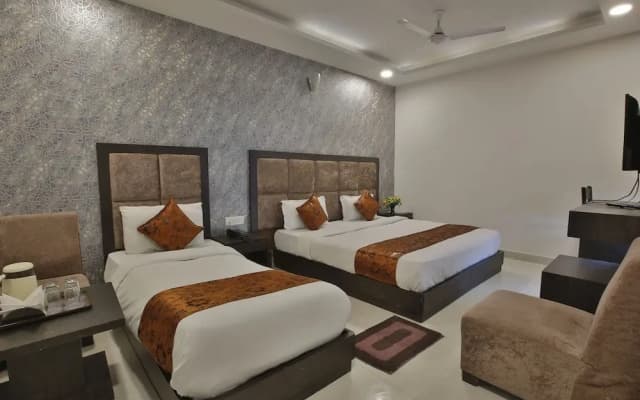 FabHotel Belwood - photo 4