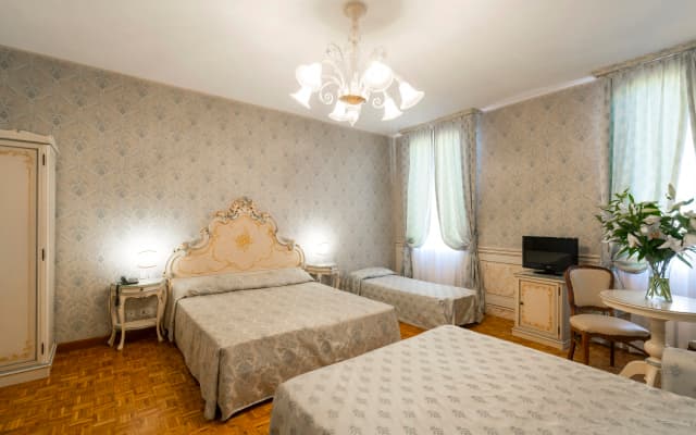 Palazzo Guardi - photo 3