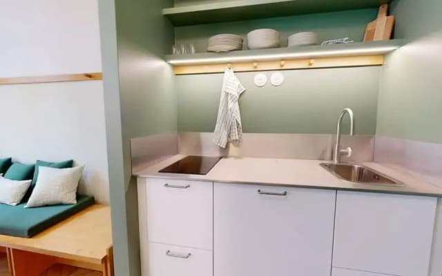 Altido Delightful 1bed Studio w Shared Co-working Space - photo 3
