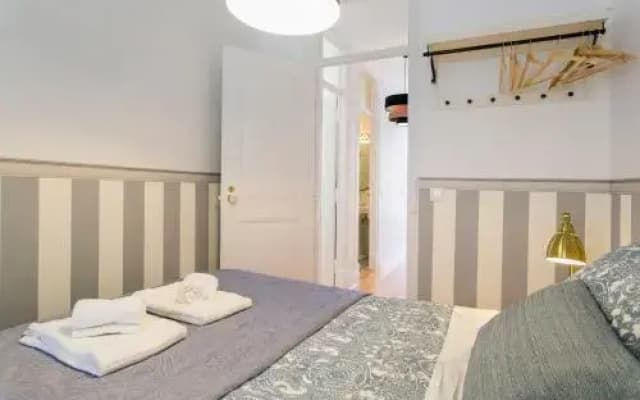2 Beautiful Suites Upscale Flat Embracing Tejo! - photo 5