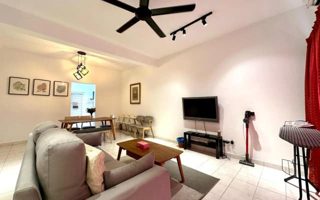 BNB Cozy Homestay - Emerald West Rawang - photo 2