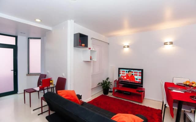 Ana's Design Apartments - photo 5