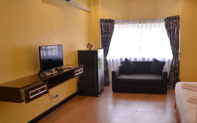Taj Place Residency - photo 2