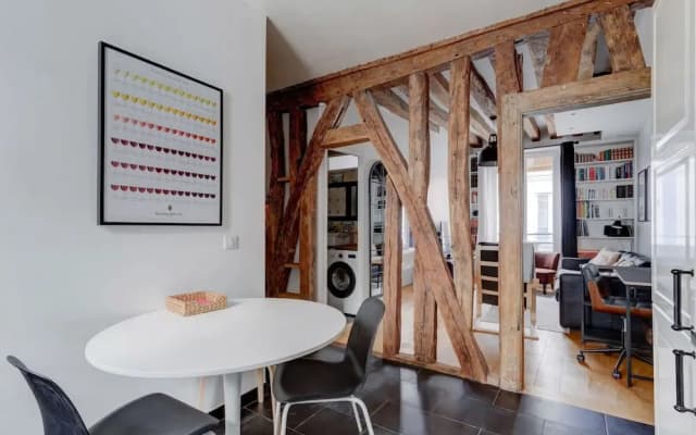 Athos I Stylish 1BR Home on the Rive Gauche - photo 3