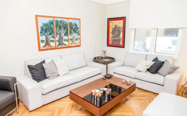 A Chic Kolonaki Apartment - photo 2