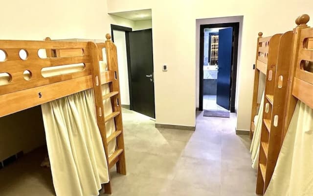 Lakeside Hostel Downtown - photo 4