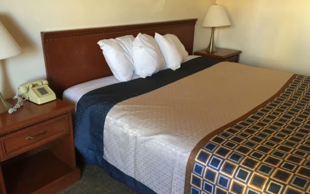 Vantage Point Inn Woodland Hills - photo 5