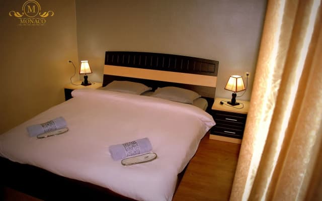 Hotel Monaco - photo 4