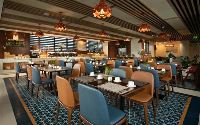 Mangata Beachfront Hotel - photo 5