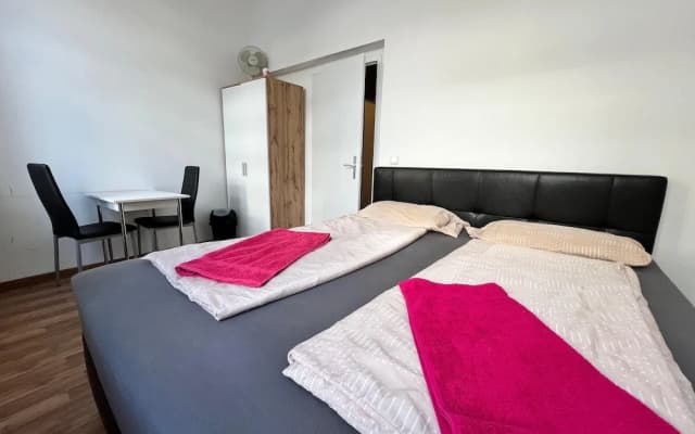 Cozy 3BR shared Apt. Wien Simmering - photo 3