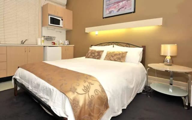 Sydney City Lodge - photo 2