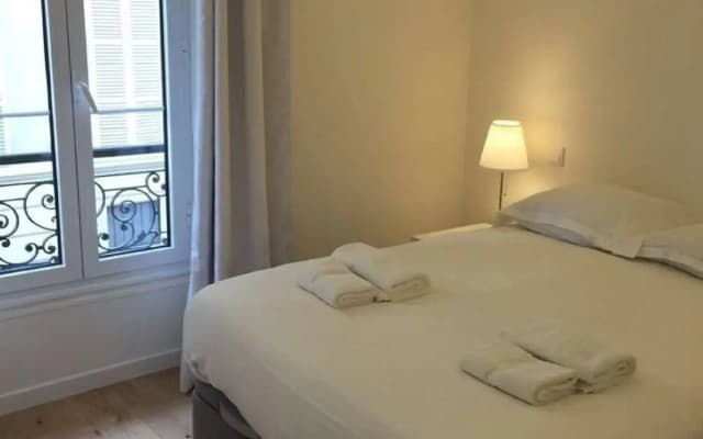 Bellechasse Suite Apartment - photo 3