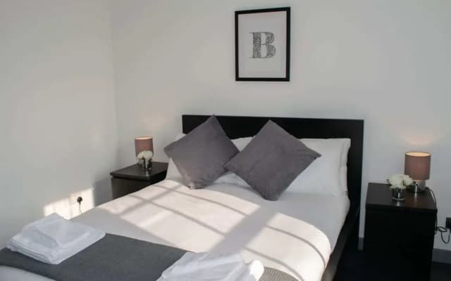 Unique 3 Bedroom Modern Penthouse - photo 5
