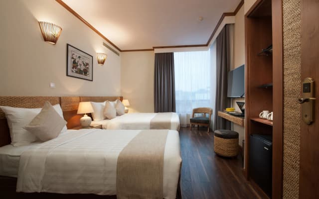 MK Premier Boutique Hotel - photo 2