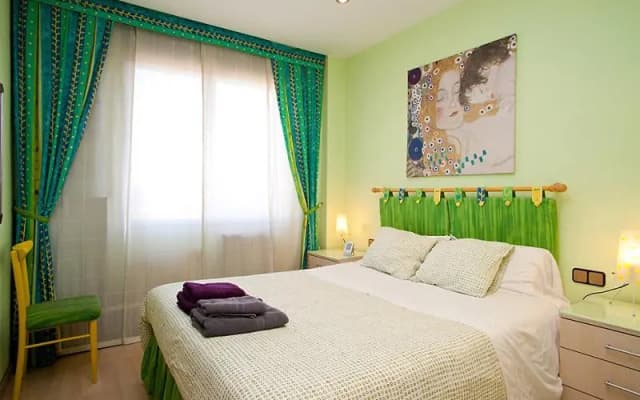 Sants-Montjuic Rambla Badal - Four Bedroom - photo 5