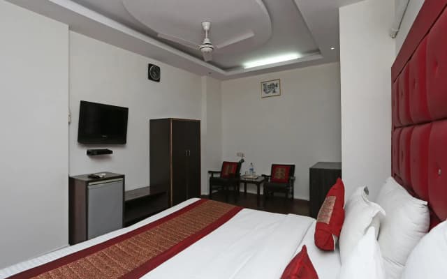 OYO 526 Hotel Asees Inn - photo 4