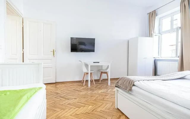 Stylish Apt Longstays Margareten 5P - photo 3
