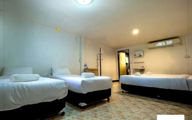 Tommy Huts Chiangmai - photo 4