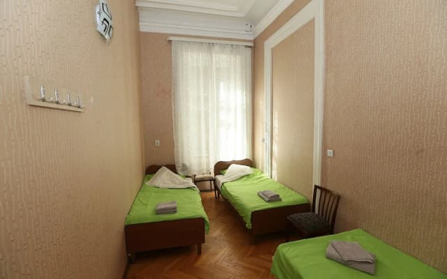 Green Yard Hostel - photo 4