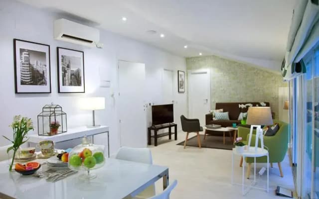 Feelathome Madrid Suites Apartments - photo 5