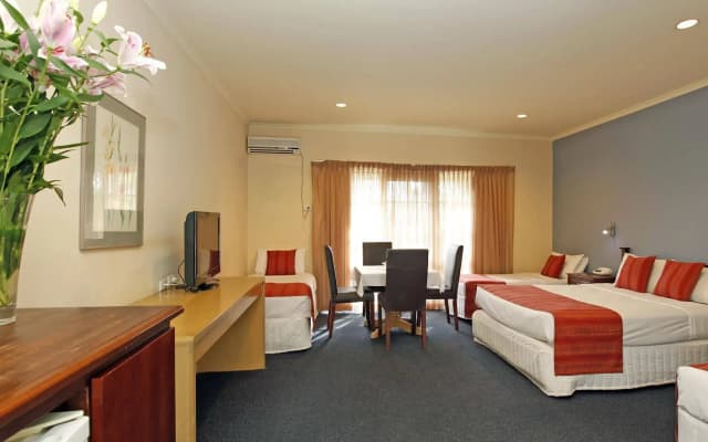 Greensborough Motel - photo 3
