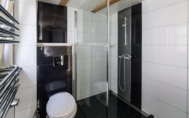 A'dam Center Bnb - photo 5