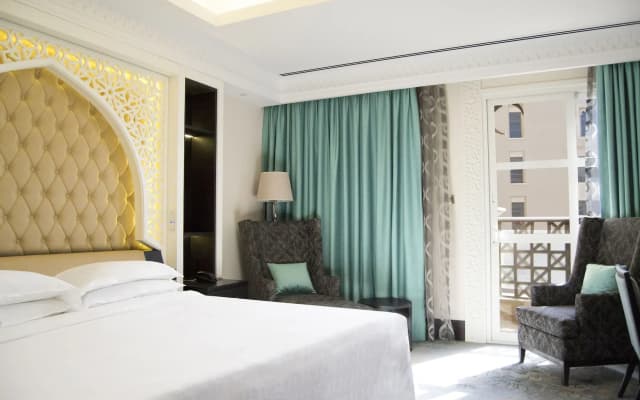 Sheraton Sharjah Beach Resort & Spa - photo 5