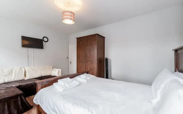 Shorton St Apartments by Chi Chi - photo 4
