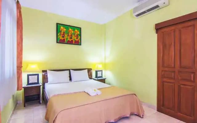 Puri Bunga Inn - photo 4